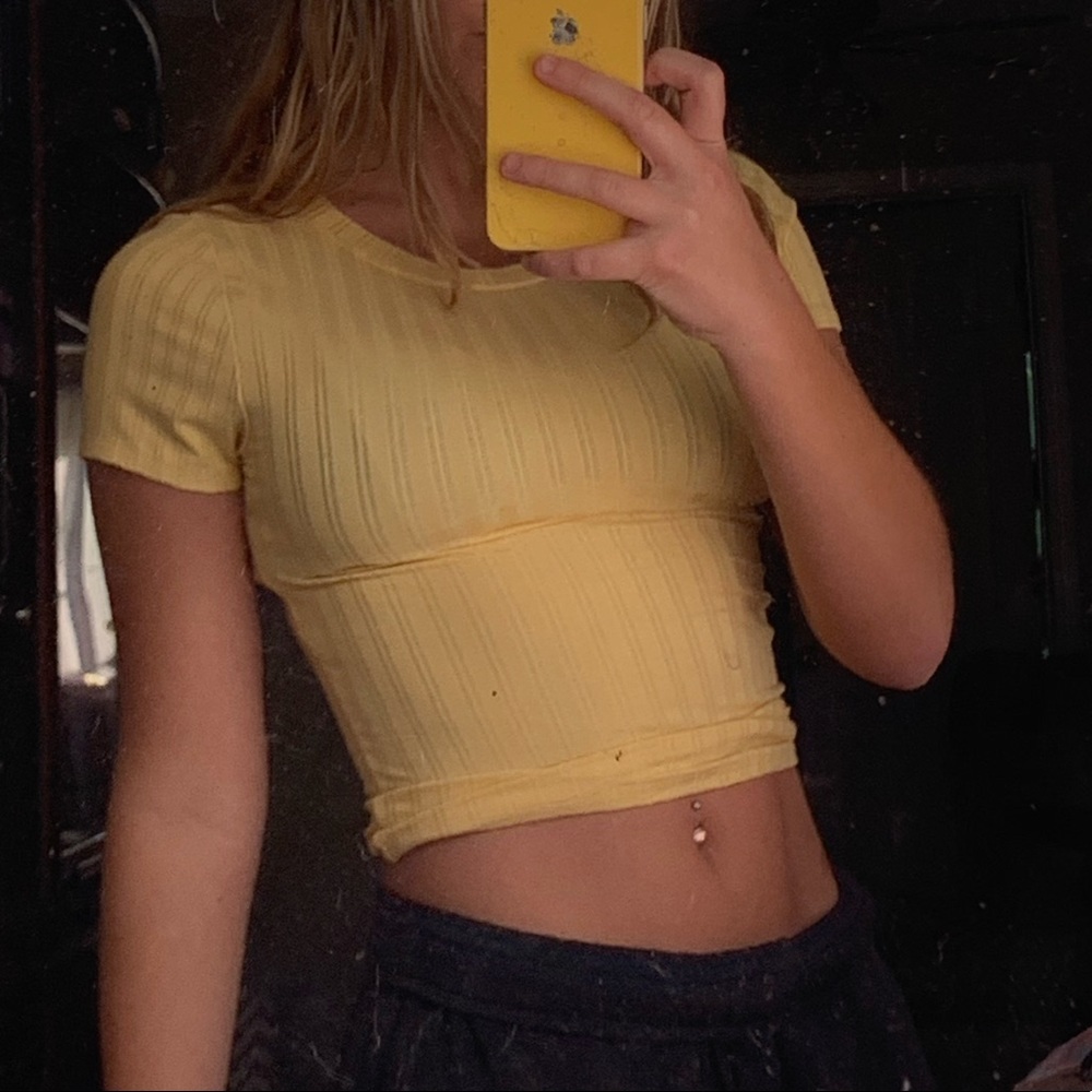 Rib Knot Yellow Short Sleeved Top